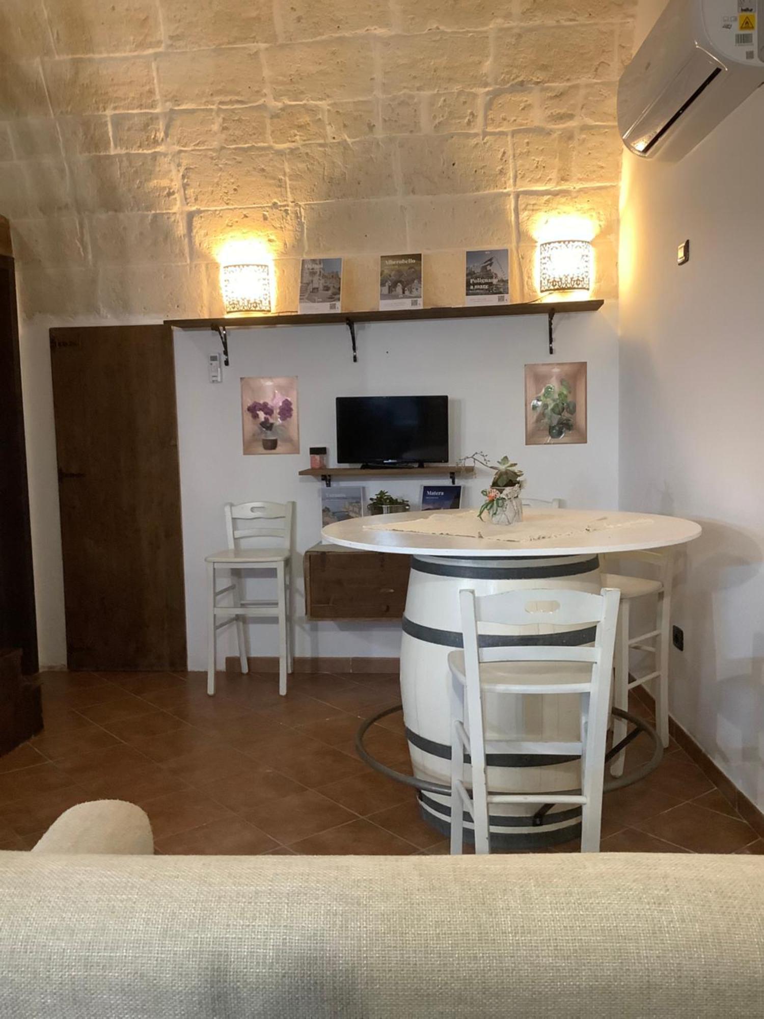 Xenia Renting Massafra Exterior foto
